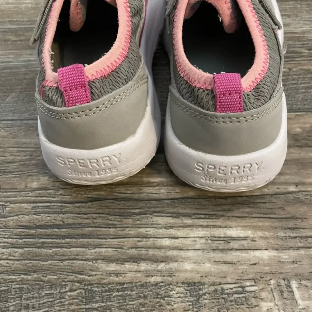 Sperry Pink and Gray Toddler Girl Sneakers Size 9 - Picture 2 of 4